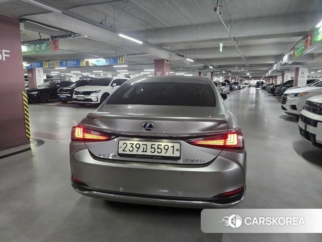 Lexus ES300h 7th generation 2021 Песочный из Кореи, фото 5