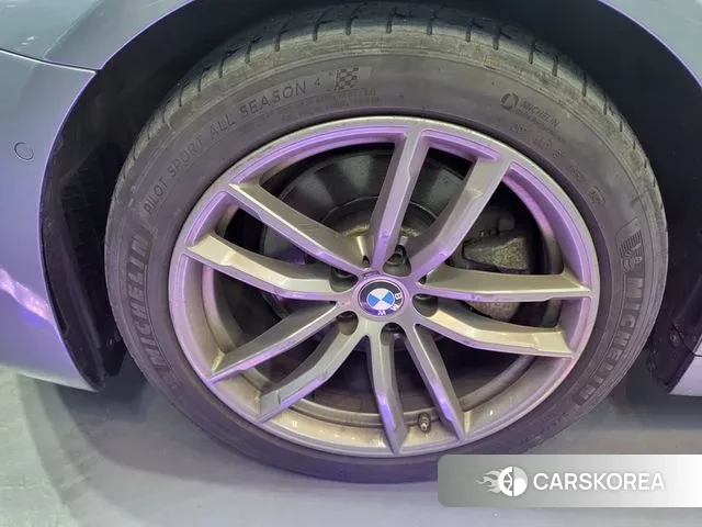 BMW 5 Series (G30) id 3695026 из Кореи 12