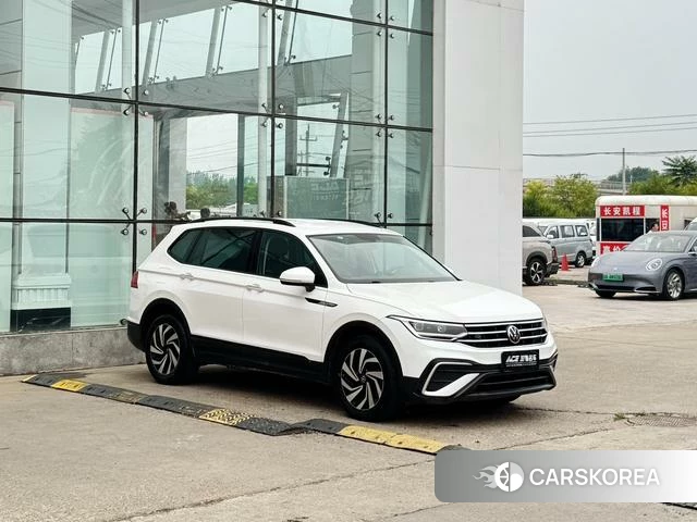 Volkswagen Tiguan L id 4208576 из Китая 15