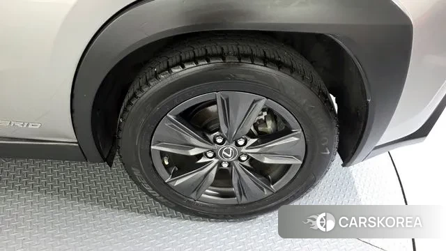 Lexus UX250h id 3429092 из Кореи 15