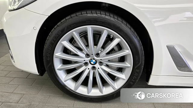 BMW 5 Series (G30) id 3953277 из Кореи 15