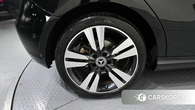 Mercedes-Benz A-Class W176 id 3808385 из Кореи 15