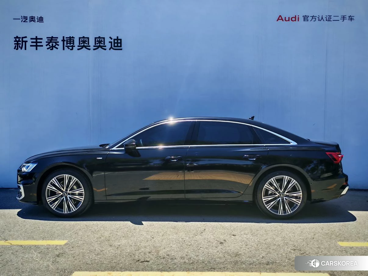 Audi A6L id 4407580 из Китая 15