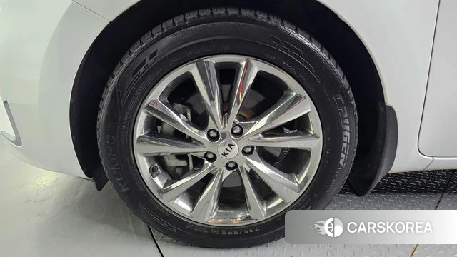 Kia The New Carnival id 4435573 из Кореи 27