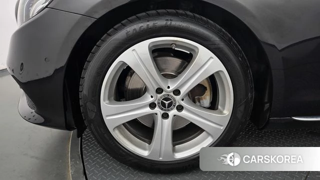 Mercedes-Benz E-Class W213 id 4694174 из Кореи 25
