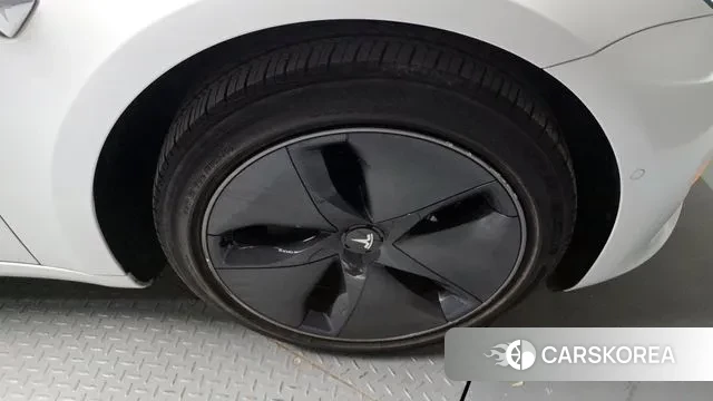 Tesla Model 3 id 3318935 из Кореи 15