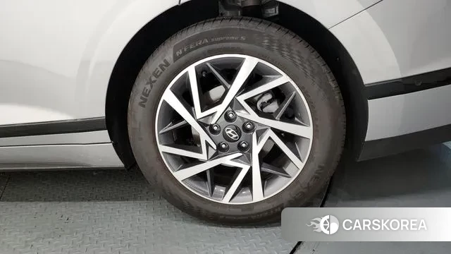 Hyundai Grandeur (GN7) id 3212738 из Кореи 15