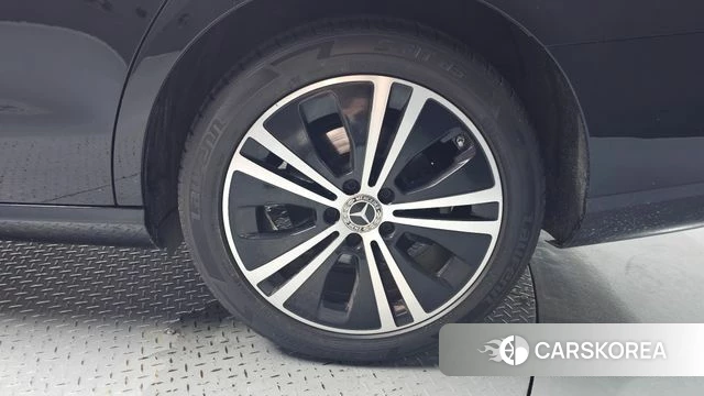 Mercedes-Benz E-Class W213 id 4637269 из Кореи 25