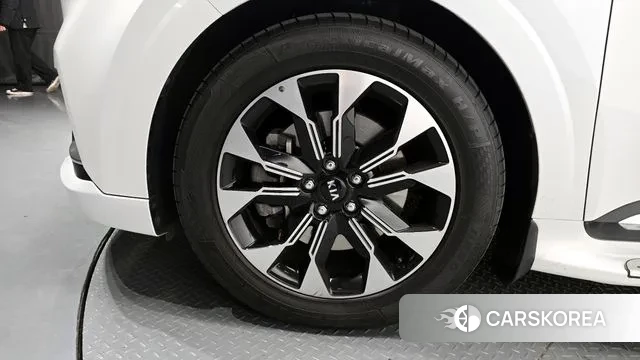 Kia Carnival 4th generation id 3355873 из Кореи 15