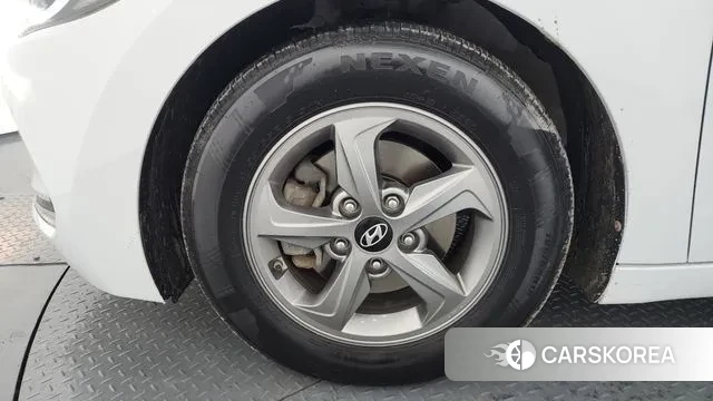 Hyundai Avante AD id 3469824 из Кореи 15