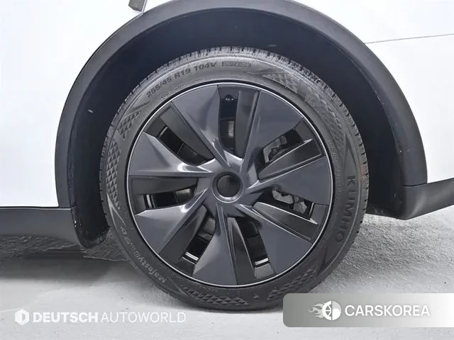 Tesla Model Y id 3021348 из Кореи 15