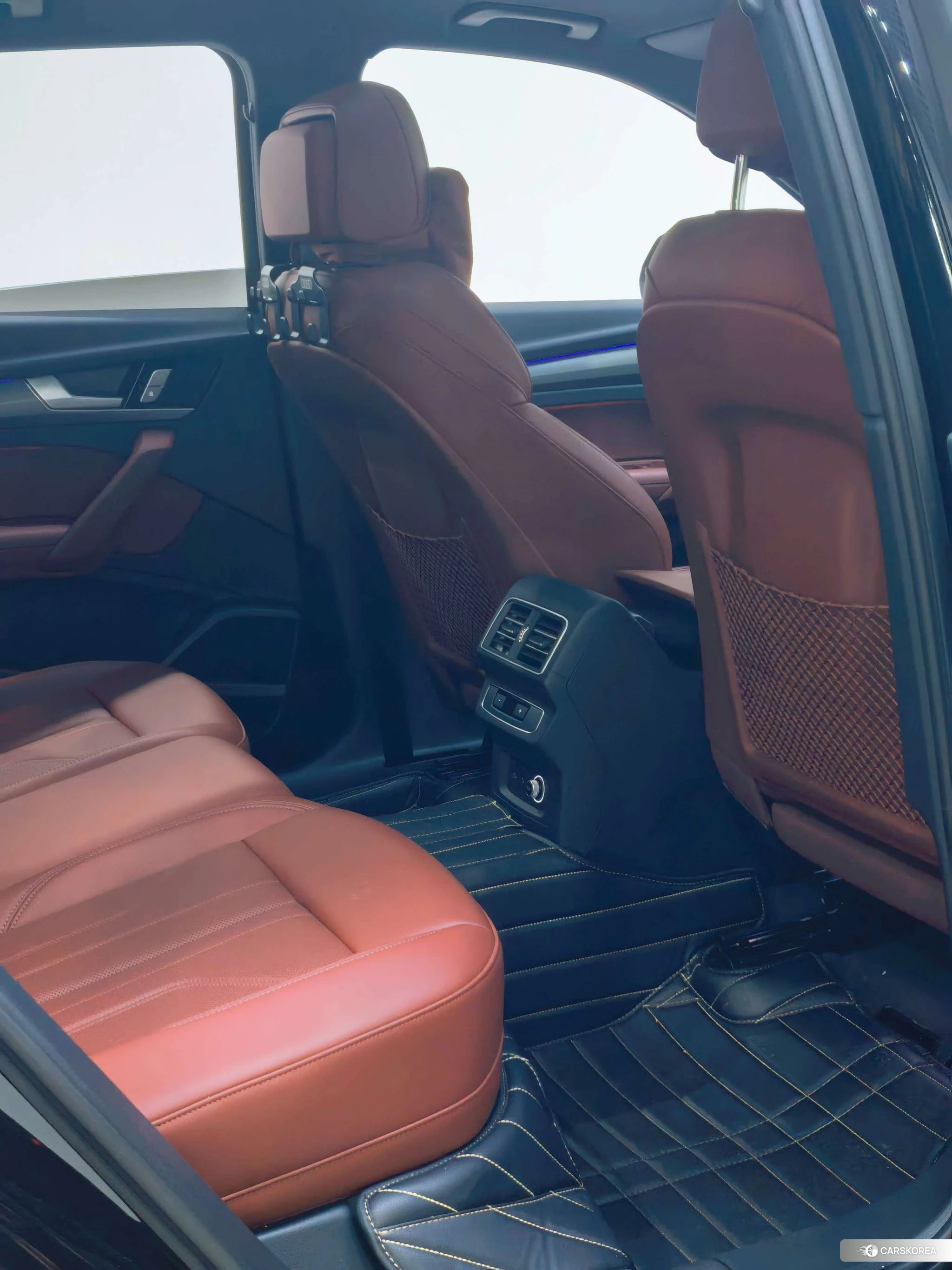 Audi Q5L id 4420760 из Китая 13