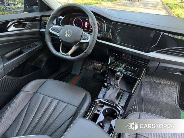 Volkswagen Passat id 4263865 из Китая 7