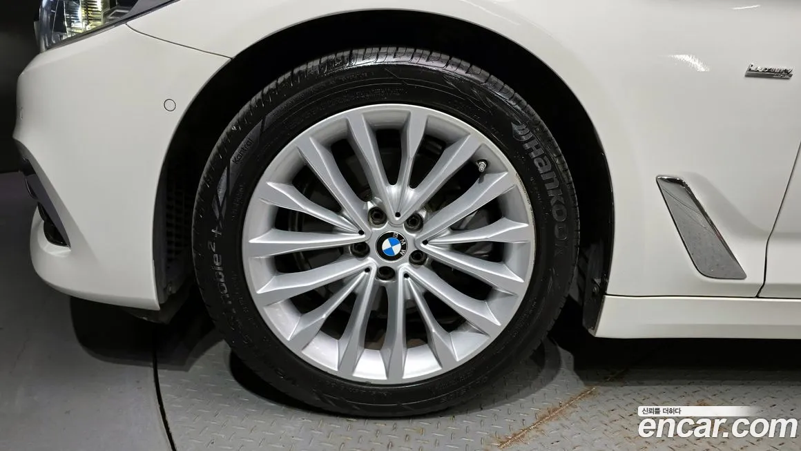 BMW 5 Series (G30) id 2069555 из Кореи 15