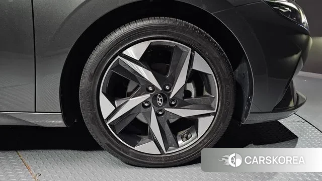 Hyundai Avante (CN7) id 3411530 из Кореи 15