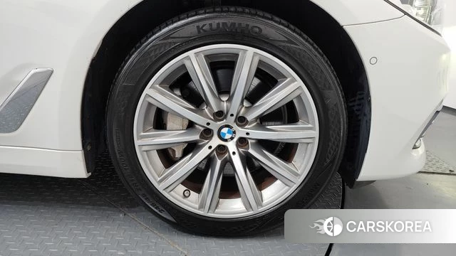 BMW 5 Series (G30) id 3873116 из Кореи 15