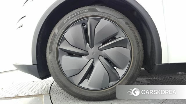 Tesla Model Y id 4602242 из Кореи 29