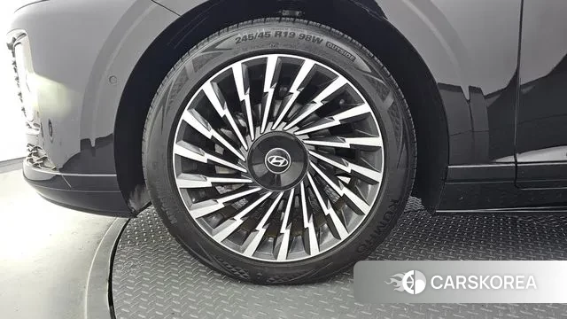 Hyundai Grandeur Hybrid (GN7) id 3273009 из Кореи 15