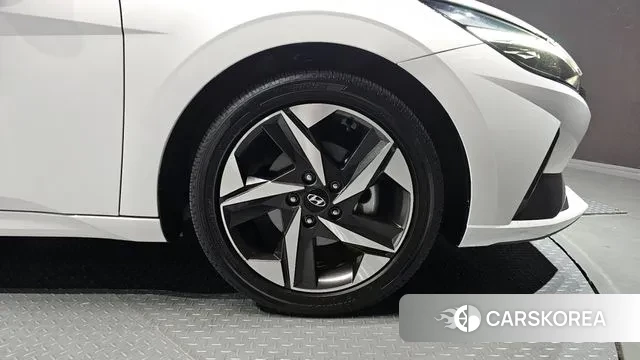 Hyundai Avante (CN7) id 3400614 из Кореи 15