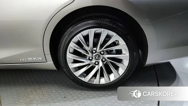 Lexus ES300h 7th generation id 3154376 из Кореи 15