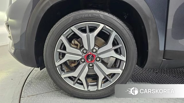 Kia Seltos id 4482230 из Кореи 15