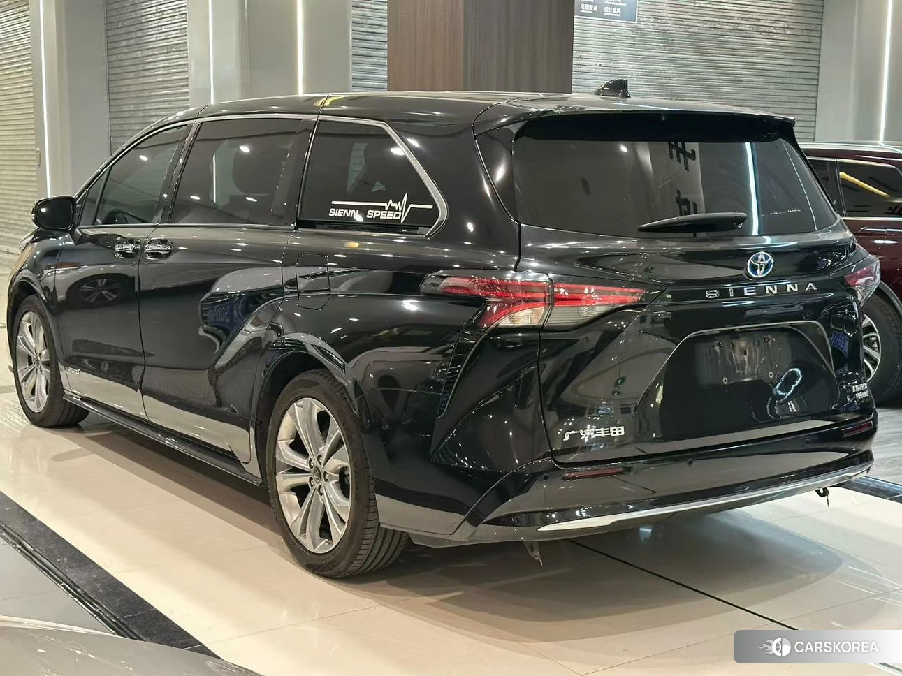Toyota Saina 2023 Черный из Китая, фото 5