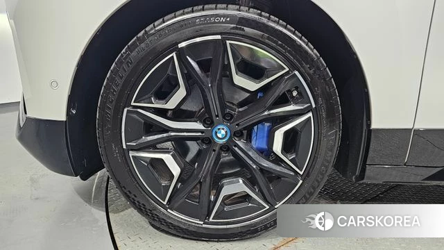 BMW iX id 4527773 из Кореи 26