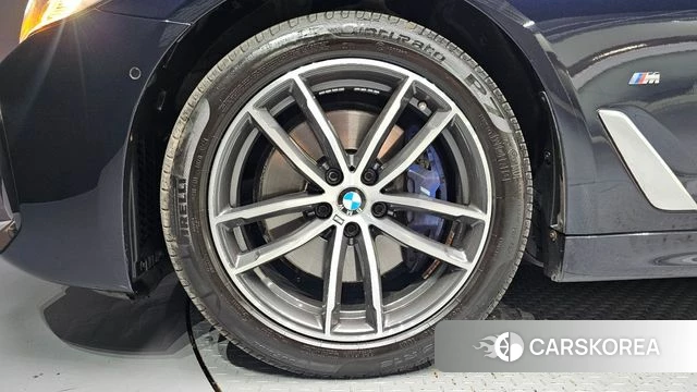 BMW 5 Series (G30) id 4793774 из Кореи 29