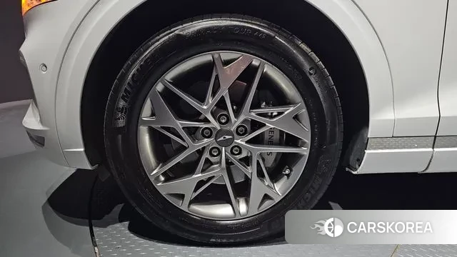 Genesis GV70 id 3372318 из Кореи 15