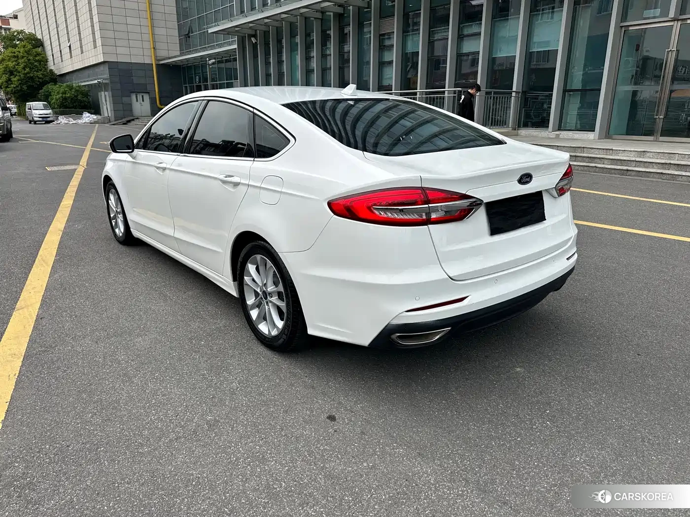 Ford Mondeo 2021 Белый из Китая, фото 5
