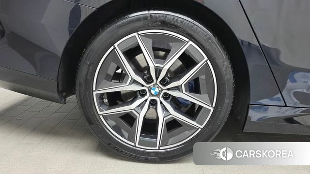 BMW 5 Series (G60) id 4388212 из Кореи 27