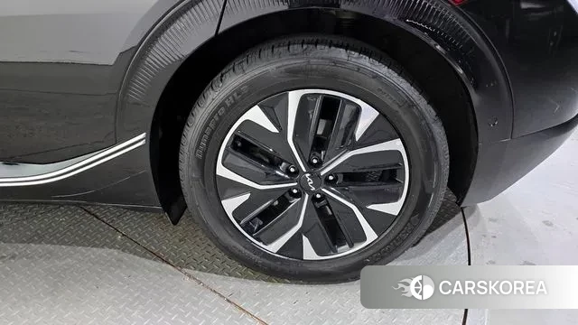 Kia EV6 id 3492503 из Кореи 15