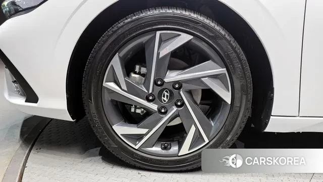 Hyundai The New Avante (CN7) id 3732165 из Кореи 15