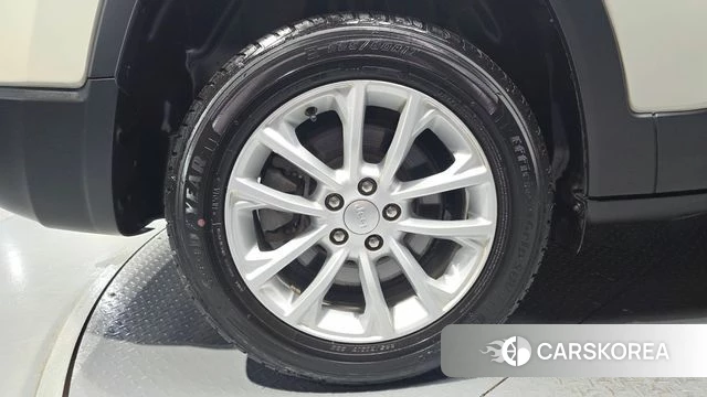 Jeep Cherokee (KL) id 4776161 из Кореи 30
