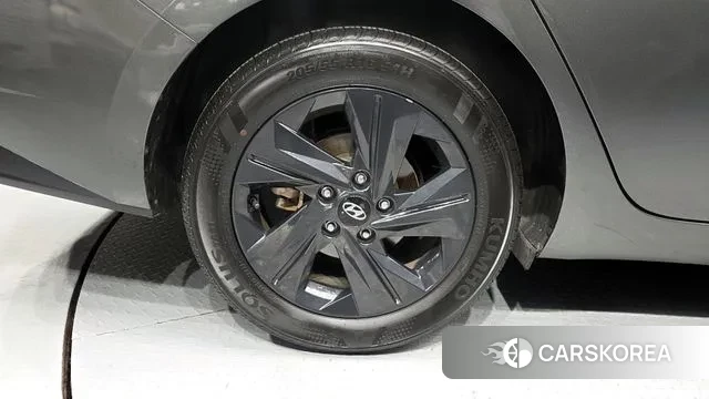 Hyundai Avante (CN7) id 3560854 из Кореи 15