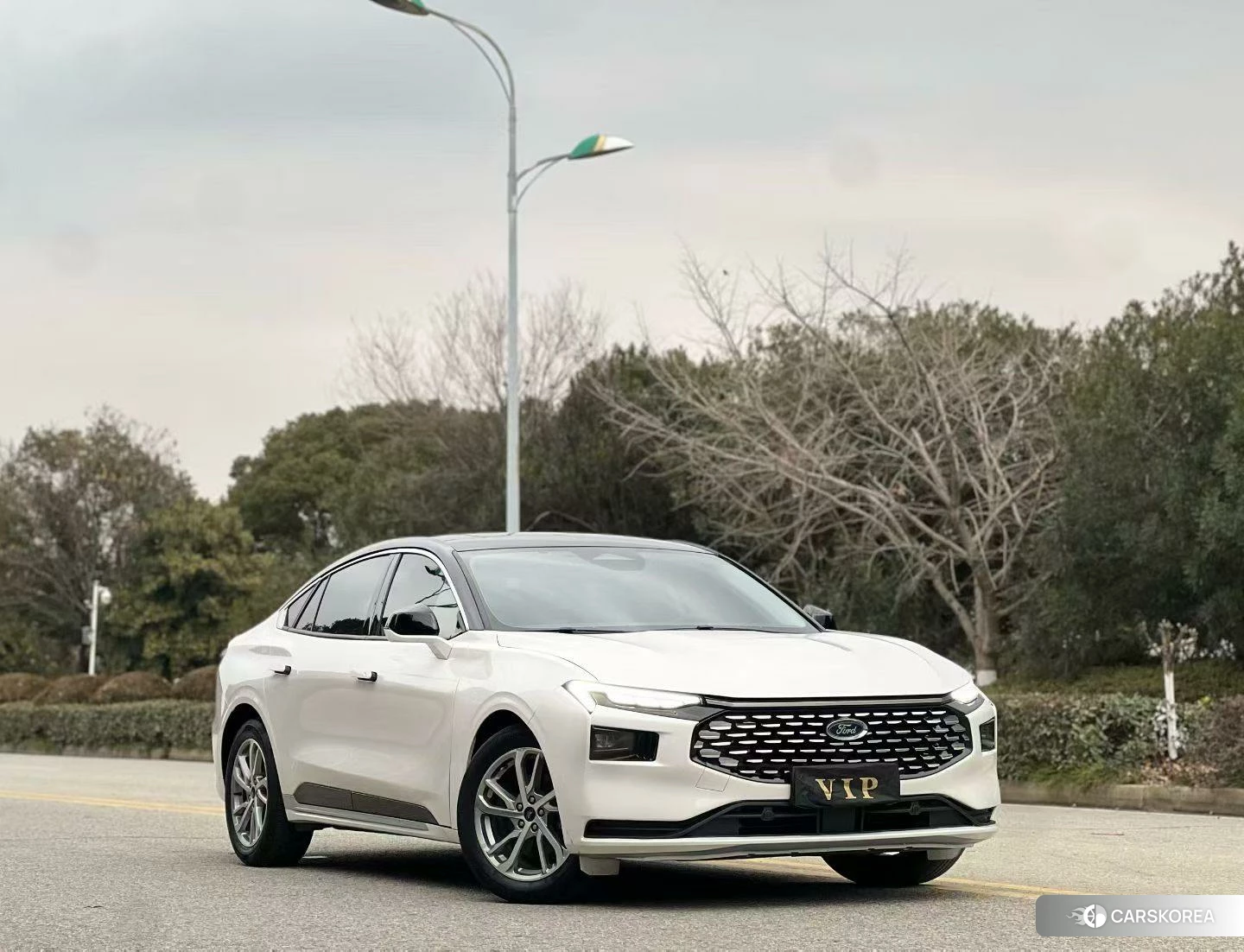 Ford Mondeo 2022 Белый из Китая, фото 5