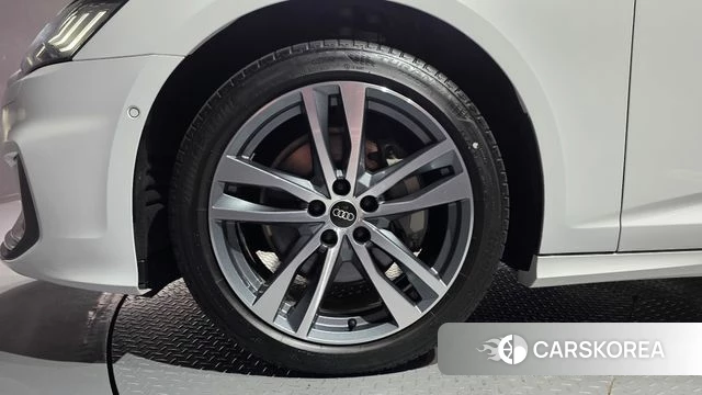 Audi A6 (C8) id 4579300 из Кореи 28