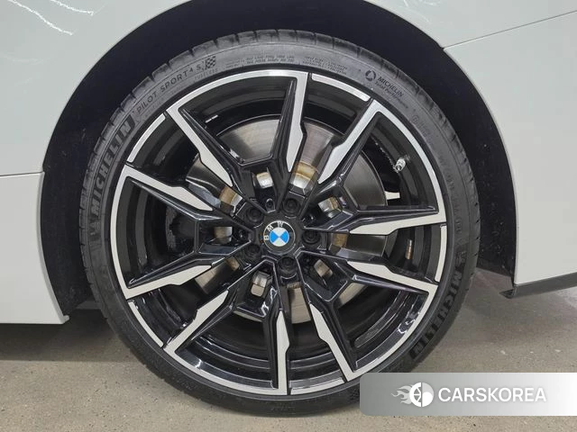 BMW 8 Series (G15) id 4427221 из Кореи 13