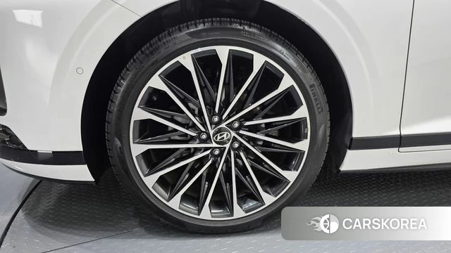Hyundai Grandeur Hybrid (GN7) id 4279844 из Кореи 15