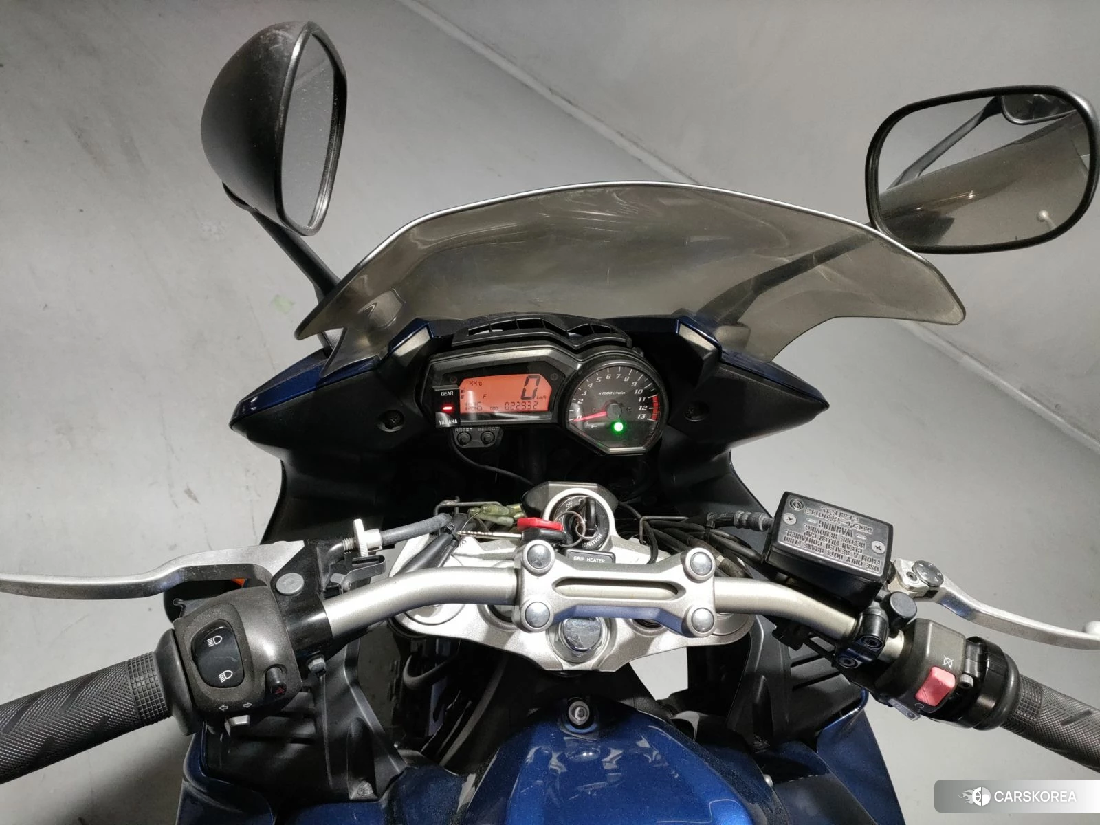 Проданный Yamaha FZ1 FEATHER GT 2014 из Японии, фото 5
