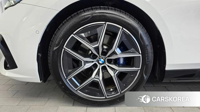 BMW 5 Series (G60) id 4639826 из Кореи 31