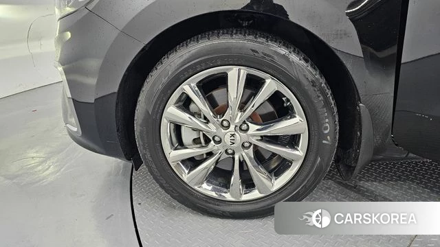 Kia The New Carnival id 4188114 из Кореи 15