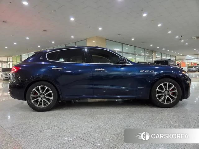 Maserati Levante id 3595415 из Кореи 15