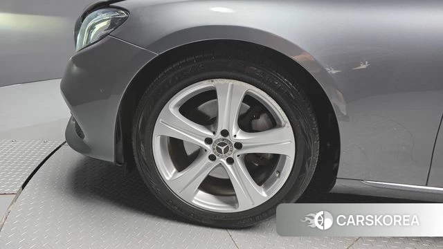 Mercedes-Benz E-Class W213 id 4536608 из Кореи 15