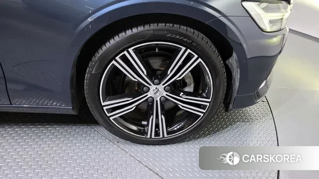 Volvo S60 3rd generation id 3214098 из Кореи 15