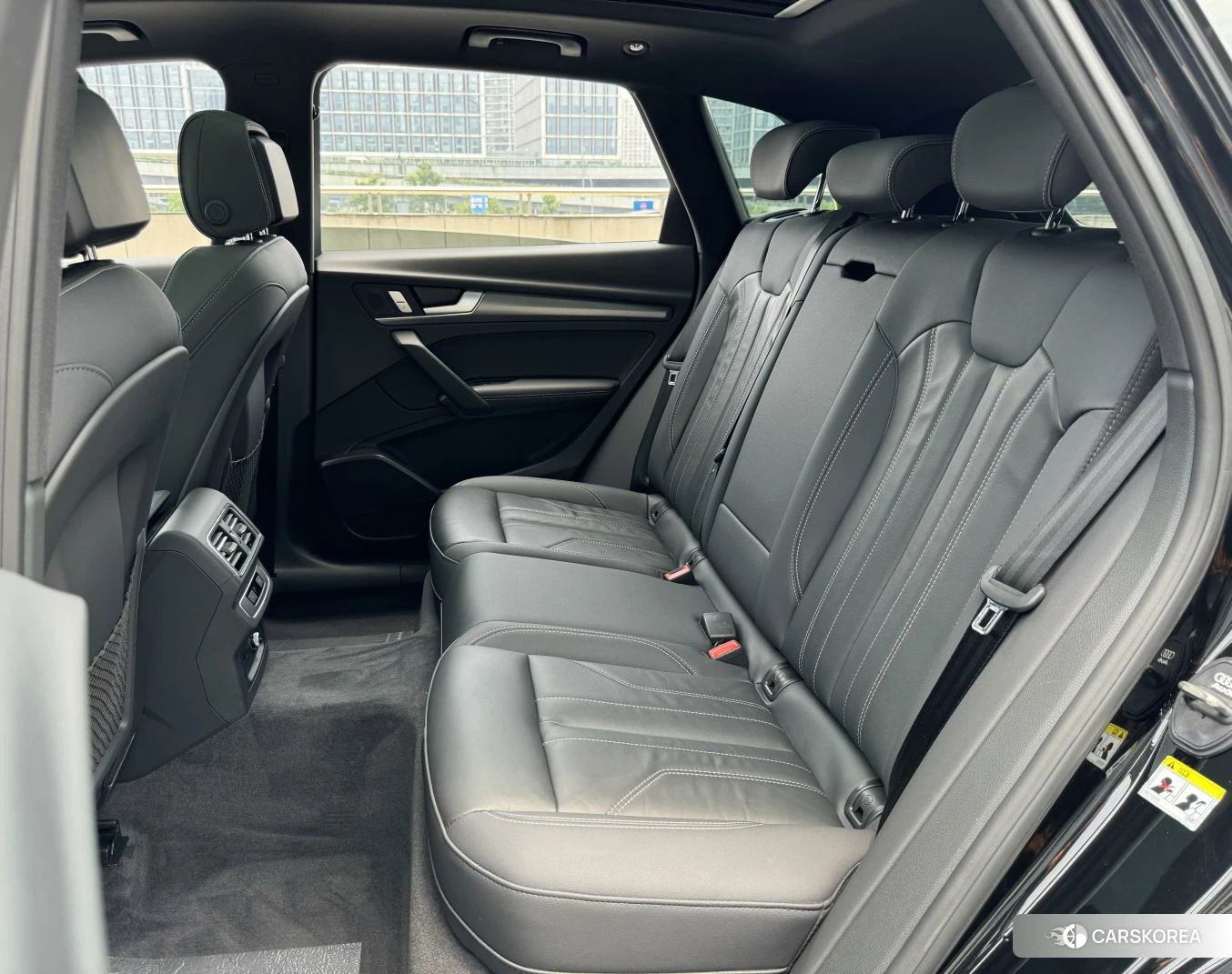 Audi Q5L 2023 Черный из Китая, фото 5