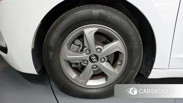 Hyundai Avante AD id 3728810 из Кореи 15