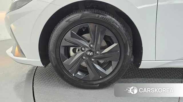 Hyundai Avante Hybrid (CN7) id 4929372 из Кореи 25