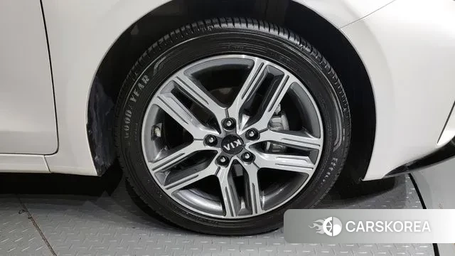 Kia Come New K3 id 3171189 из Кореи 15