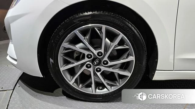 Hyundai The New Avante AD id 4339273 из Кореи 15